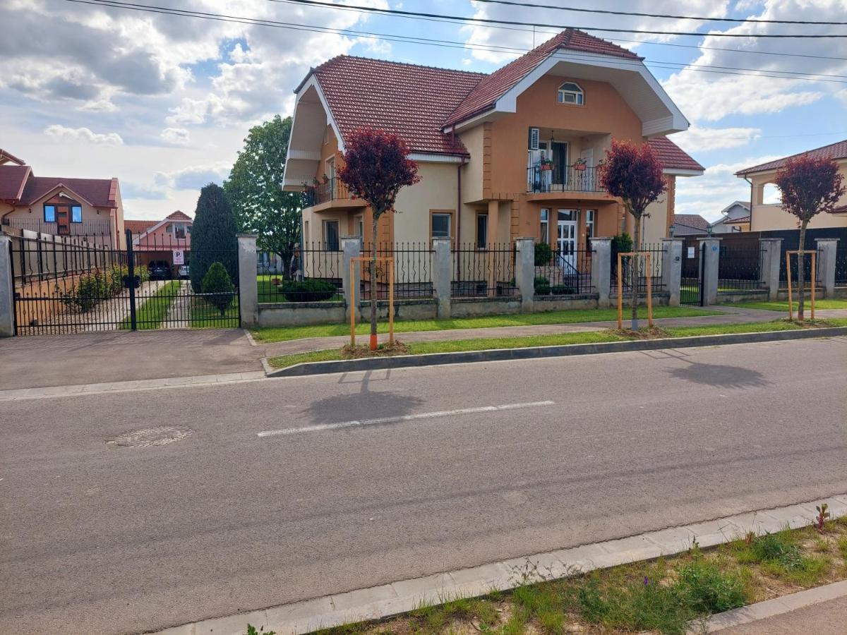 Willa Casuta Cu Tei Oradea Zewnętrze zdjęcie