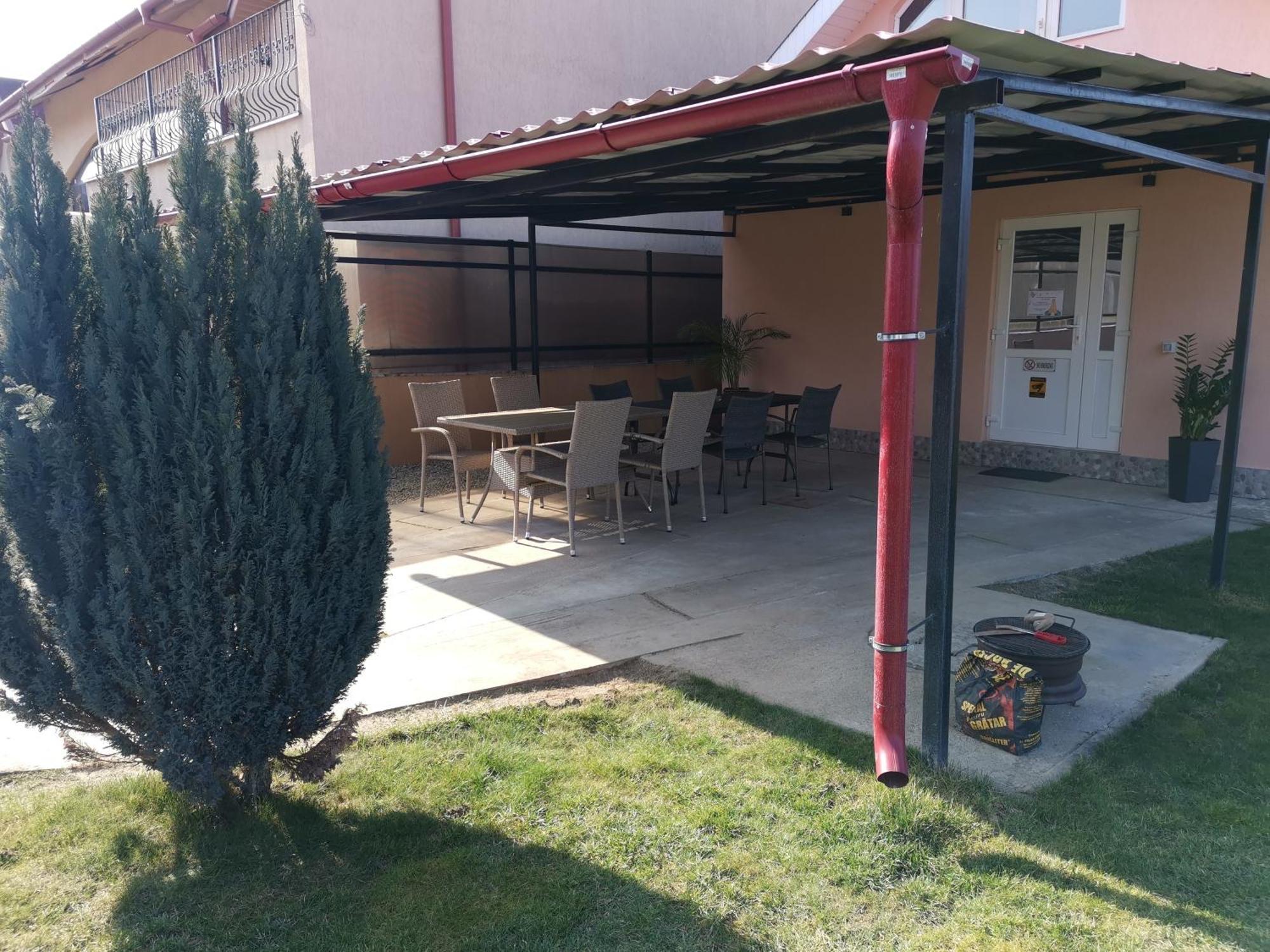 Willa Casuta Cu Tei Oradea Pokój zdjęcie